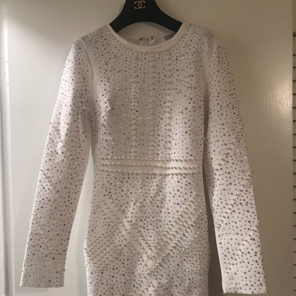 WHITE SEXY PEARL & CRYSTAL BEADED BANDAGE DRESS M